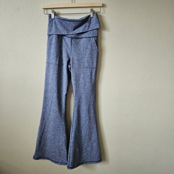 OFFLINE By Aerie The Hugger High Waisted Foldover Flare Legging M - Picture 1 of 7